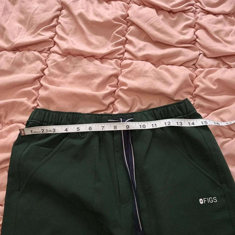 FIGS Men's XS Racing Cairo Cargo Scrub Pants Green NWT Technical Utility 1000142